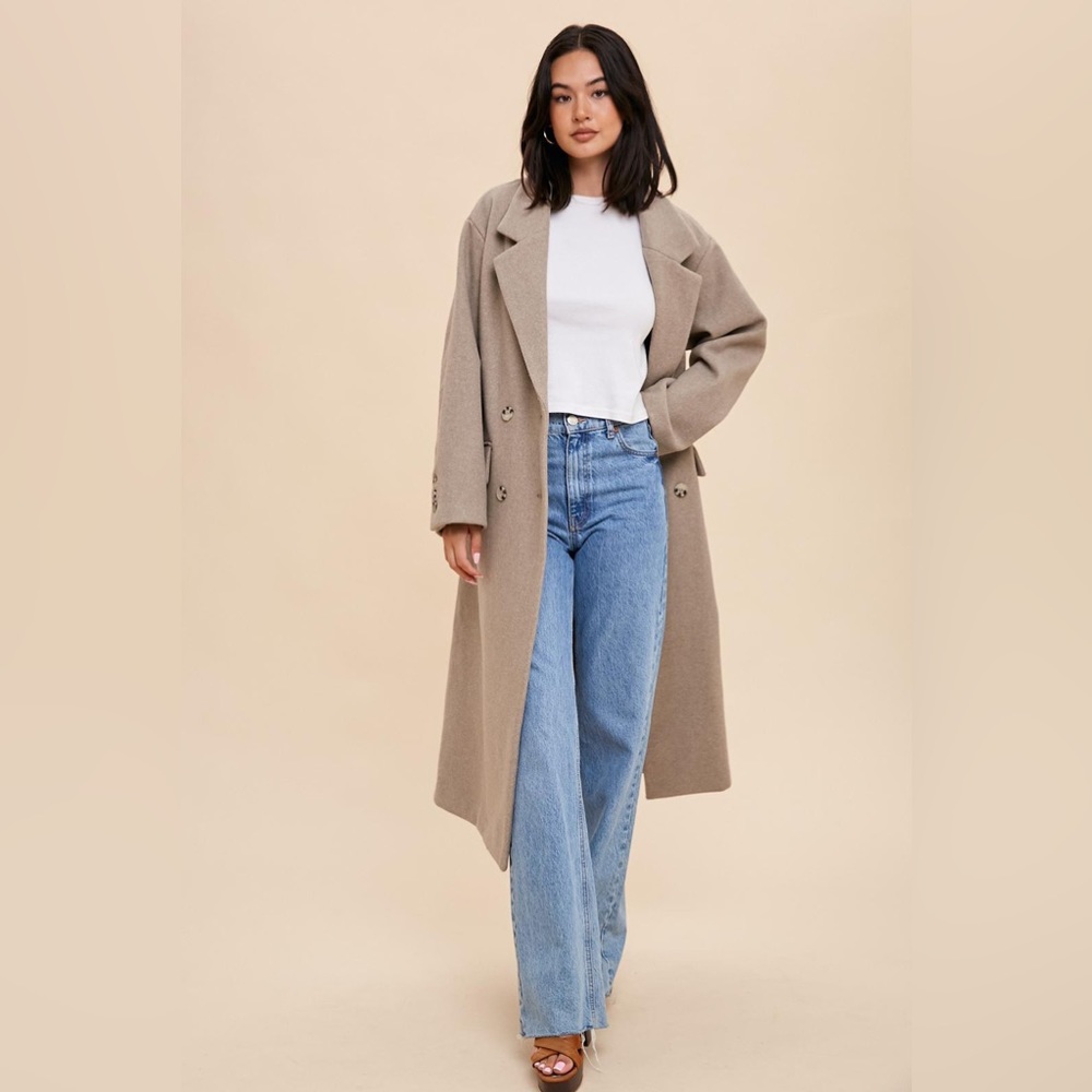 163. Collins Double Breasted Lapel Duster Coat in Light Taupe
